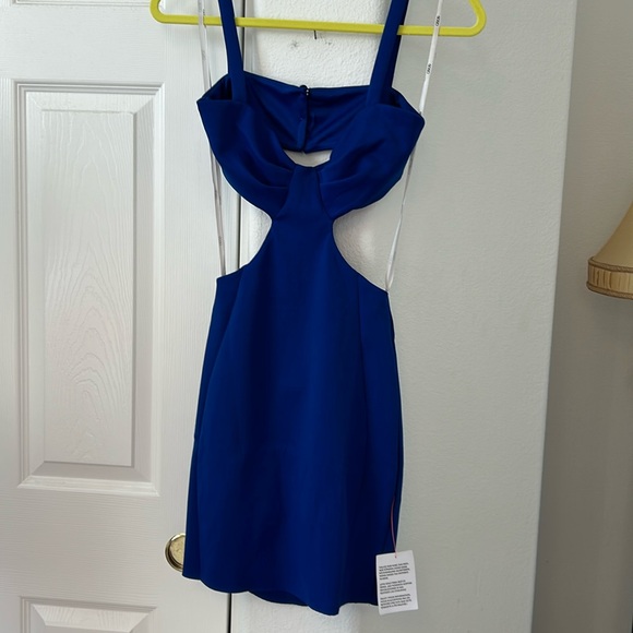 asos Design Side Cutout Strap dress with back button closure. - Picture 3 of 10